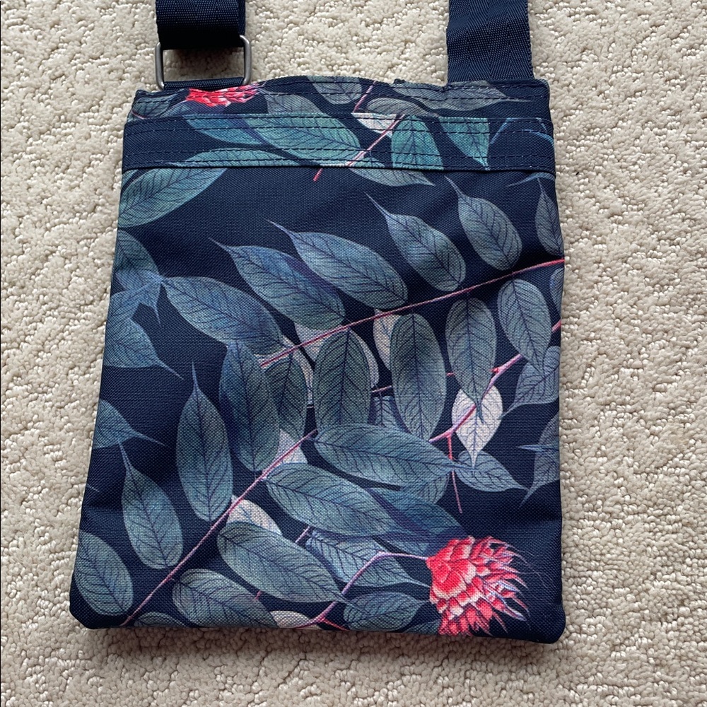 Dakine Floral Tropical Crossbody Bag with Adjustable Strap - Picture 3 of 4